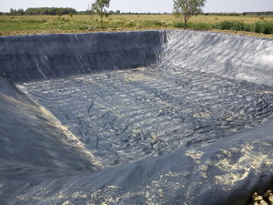 Kész tüzivíztározó szigetelés